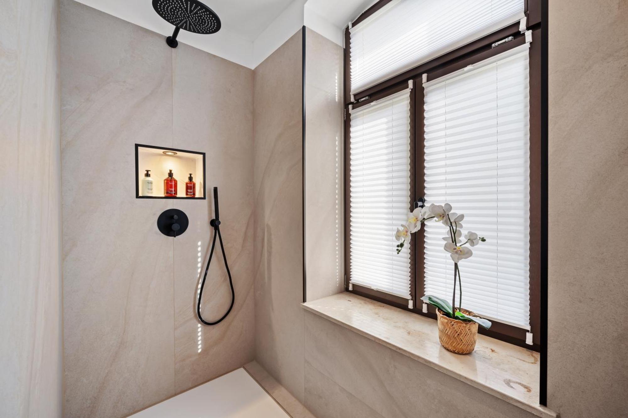 קמניץ Edler Wohnraum Schlossteich-Suite 3 Sz Mit Zwei Balkonen, Kaffeevollautomat, Kamin, Klima, Lift & Zwei Parkplaetzen מראה חיצוני תמונה